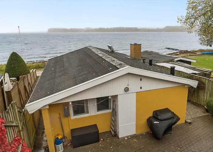 Sj269-hejls-ved-kysten-1 Hejls