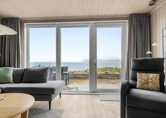 Sj269-hejls-ved-kysten-1 بيت للعطل *